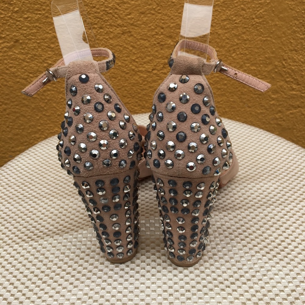 Shoes - Picture 3 of 6